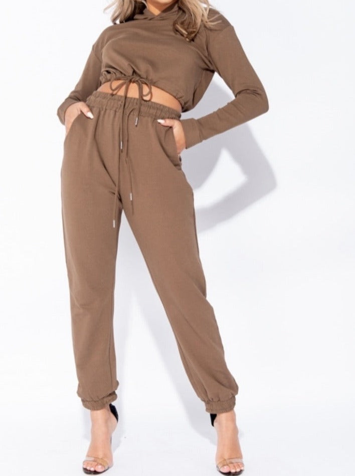 Queens Cropped Hoodie & Joggers Set